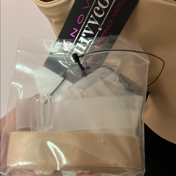 Tan Full Coverage Bra with Molded Cups and Smooth Texture - Picture 6 of 7